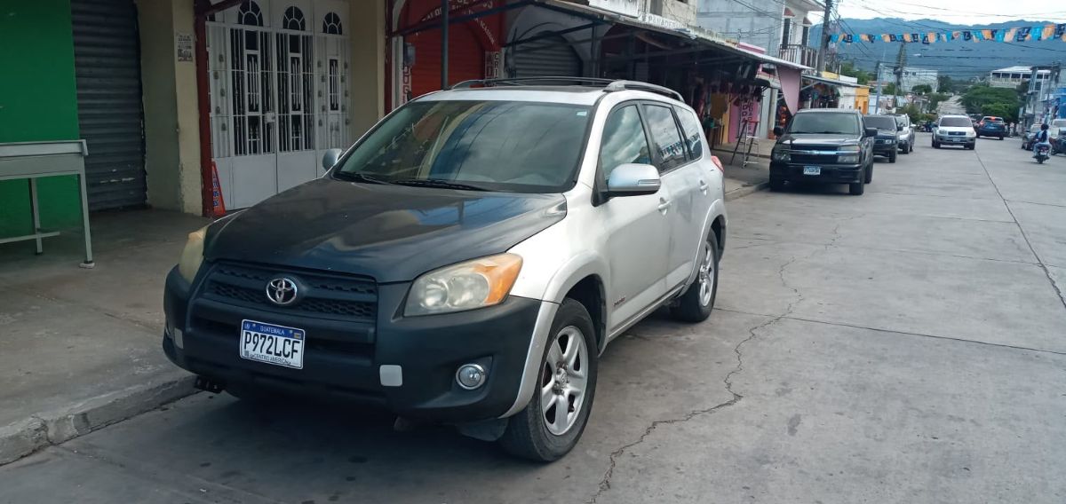 TOYOTA RAV-4 - 2012