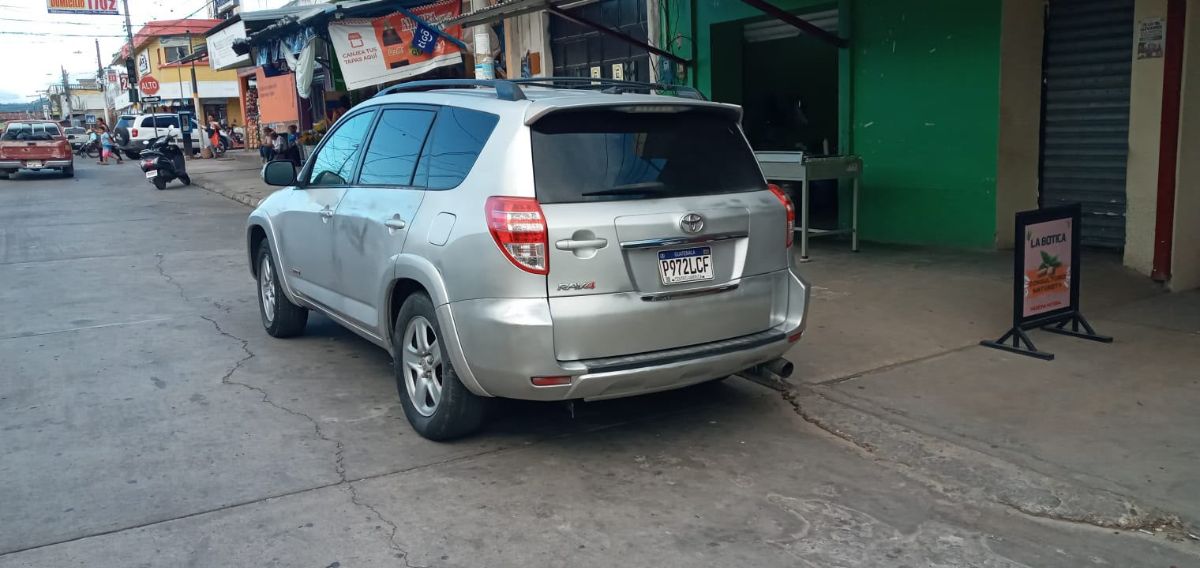 TOYOTA RAV-4 - 2012