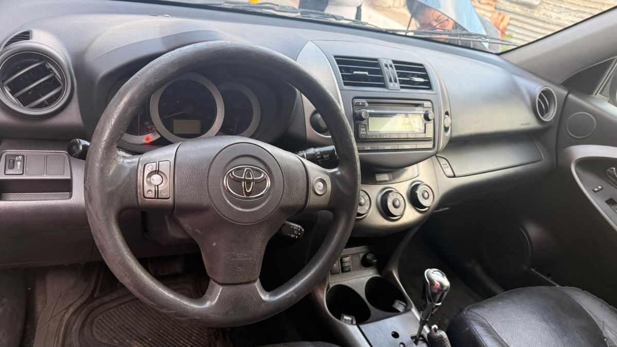 TOYOTA RAV-4 - 2012