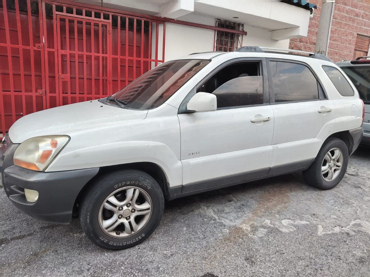 KIA SPORTAGE - 2007                                        