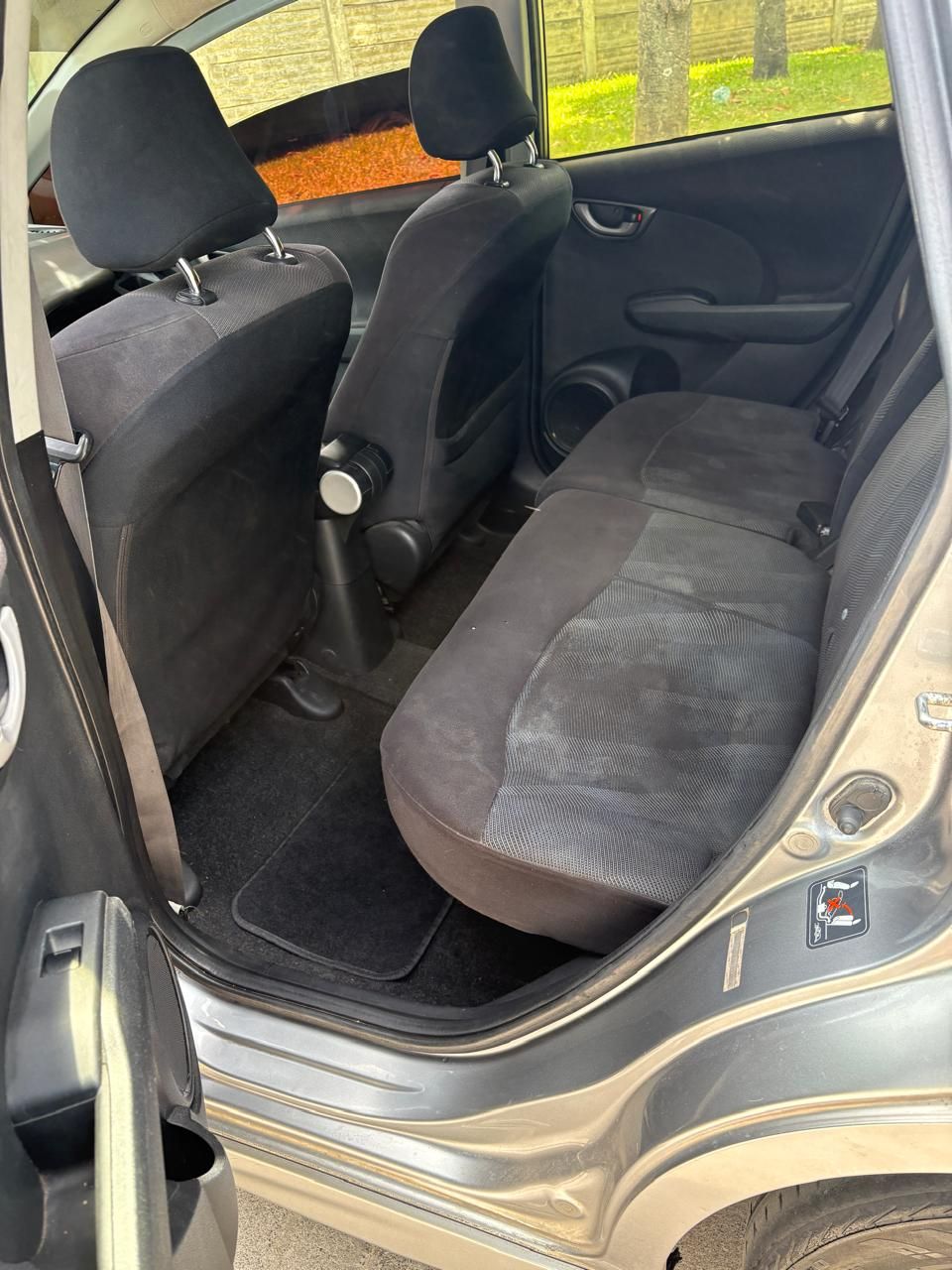 HONDA FIT - 2010                                        