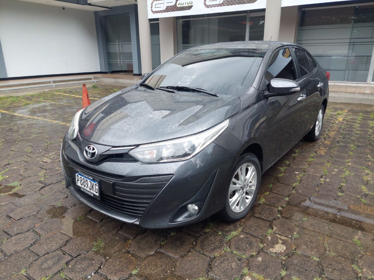 TOYOTA YARIS - 2019                                        