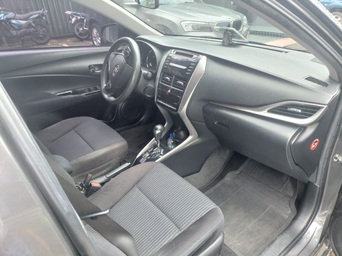 TOYOTA YARIS - 2019                                        