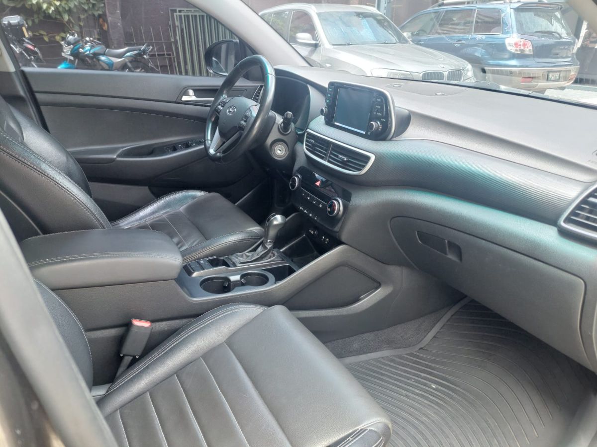 HYUNDAI TUCSON - 2020                                        