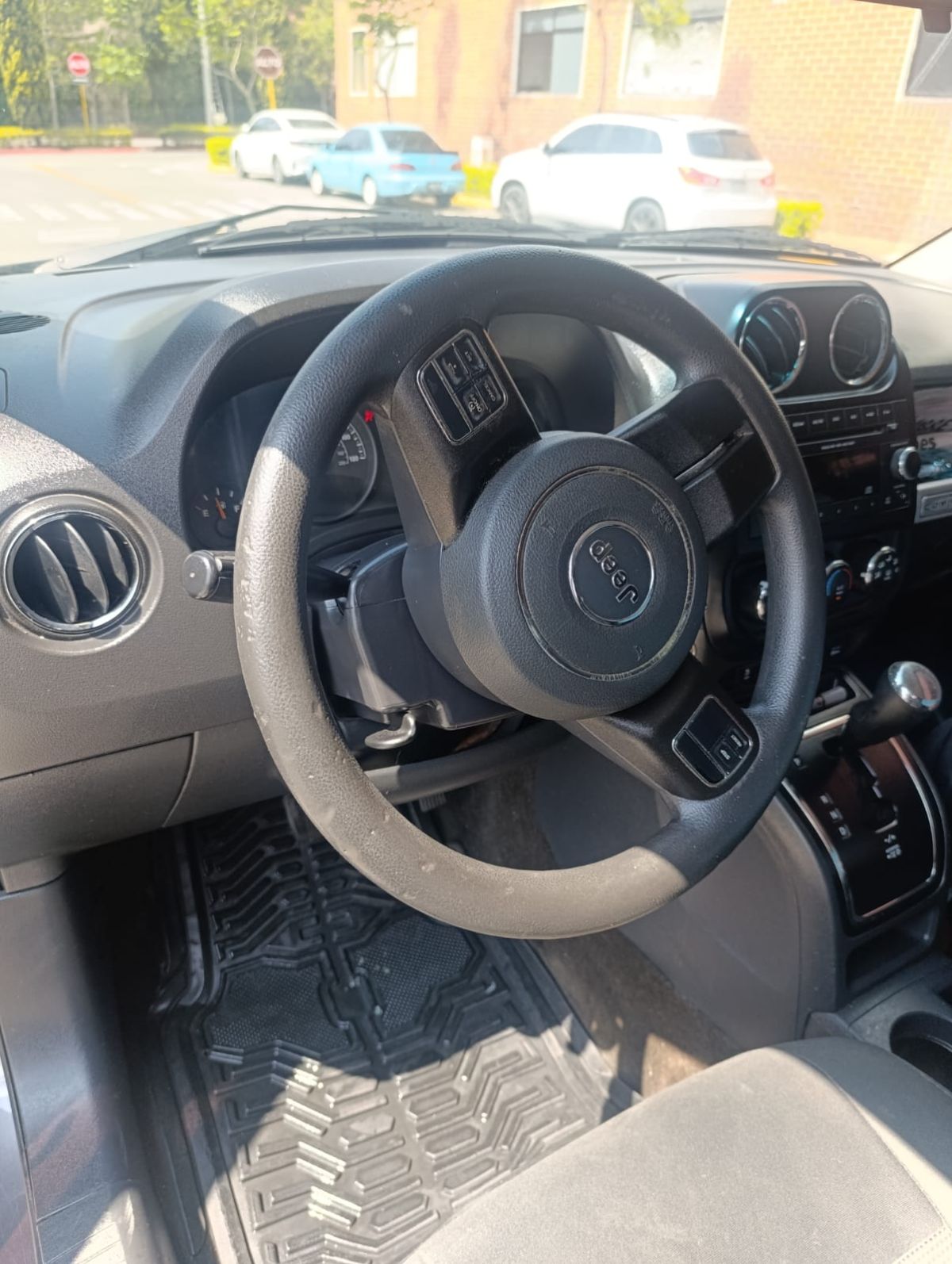 JEEP COMPASS - 2015