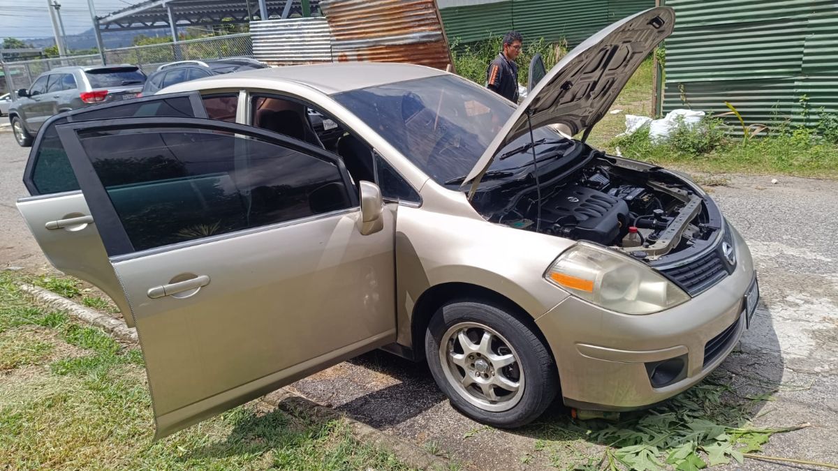 NISSAN VERSA - 2008                                        