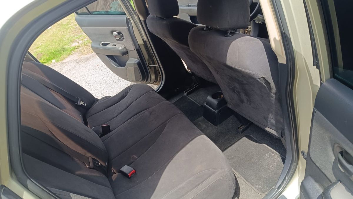 NISSAN VERSA - 2008                                        