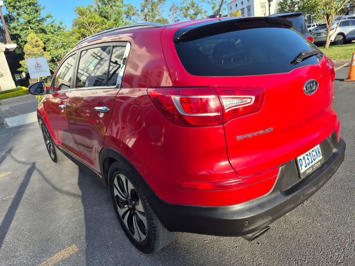 KIA SPORTAGE EX - 2011