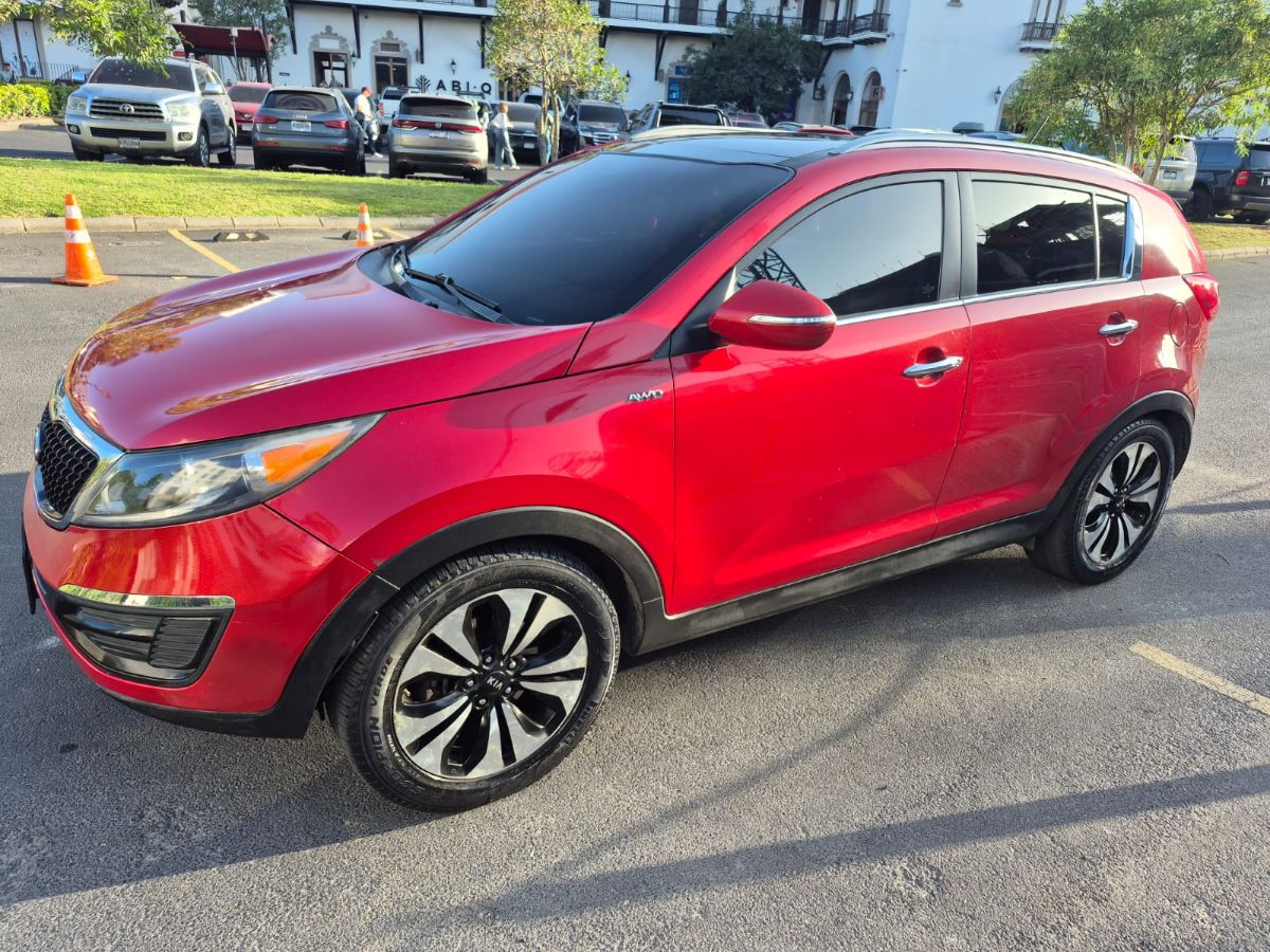KIA SPORTAGE EX - 2011