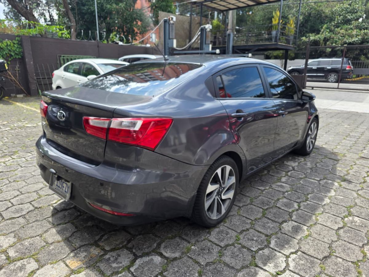 KIA RIO EX - 2016