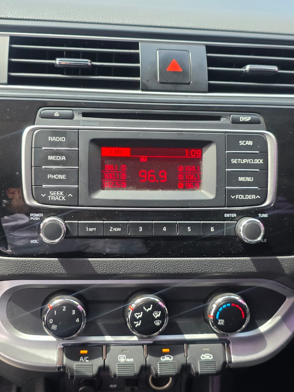 KIA RIO EX - 2016