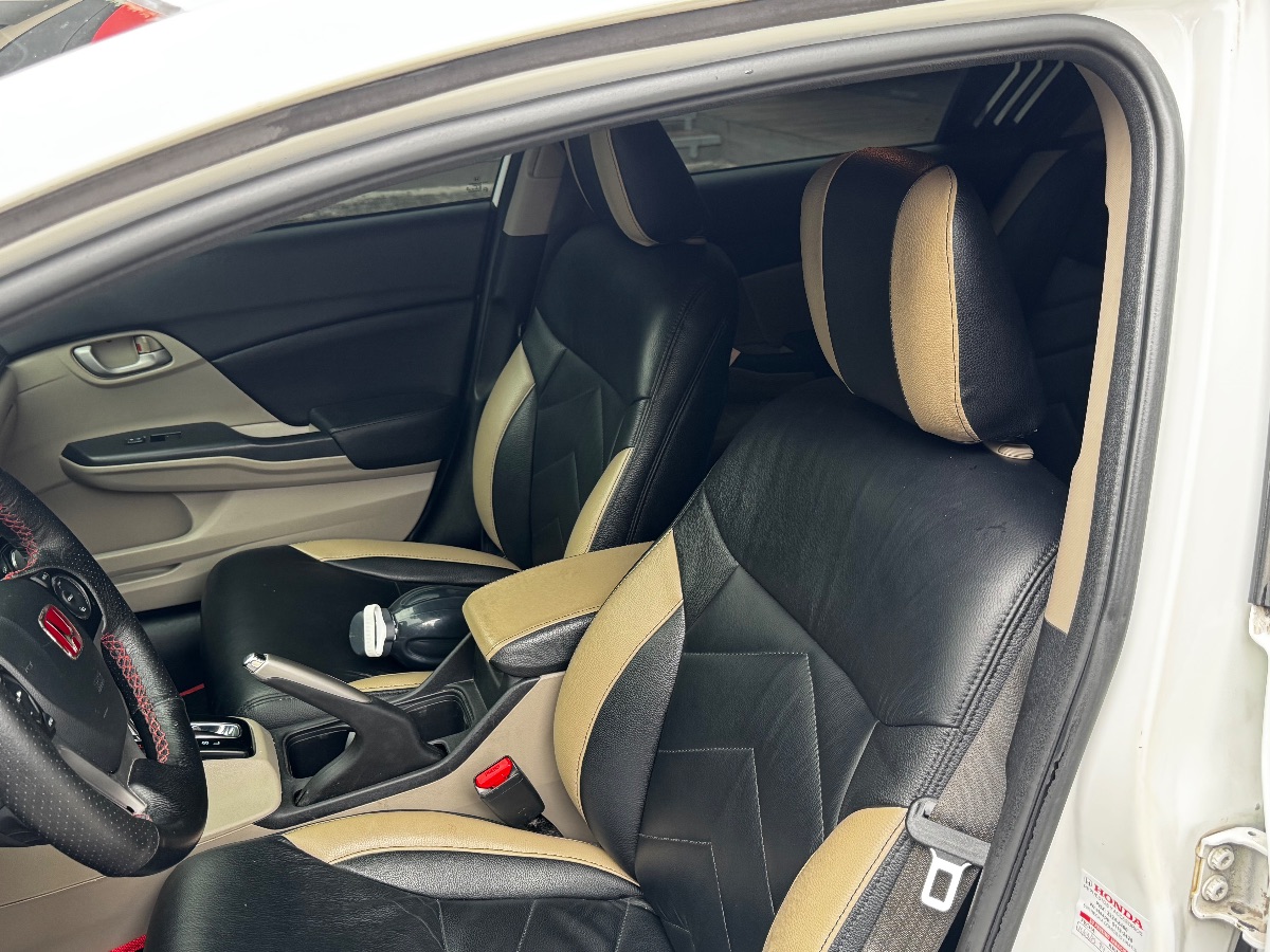 HONDA CIVIC LX - 2015