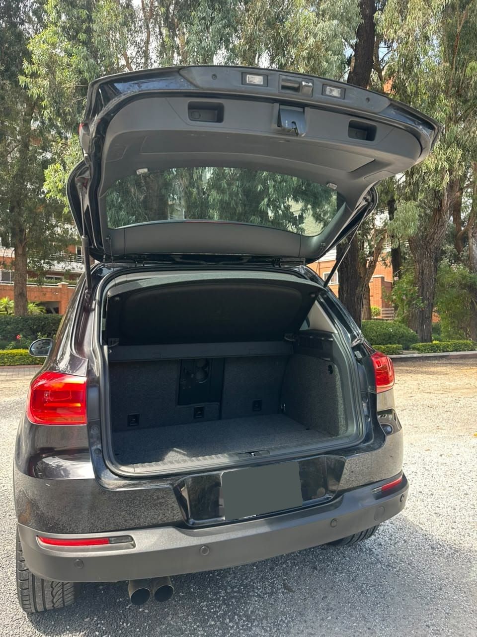 VOLKSWAGEN TIGUAN - 2014