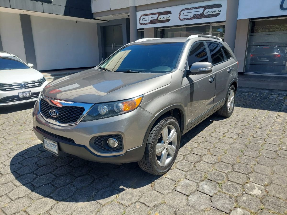 KIA SORENTO - 2012