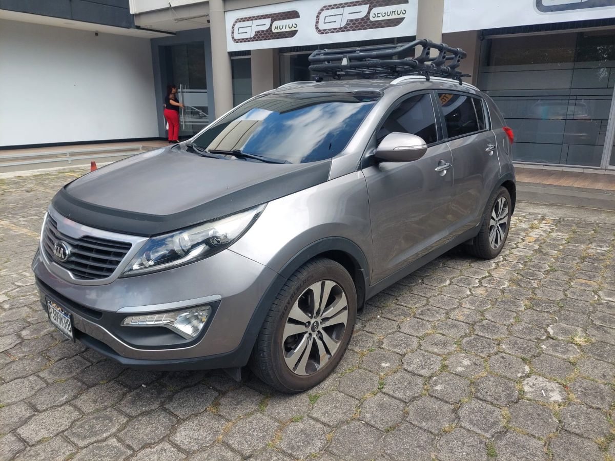 KIA SPORTAGE - 2013