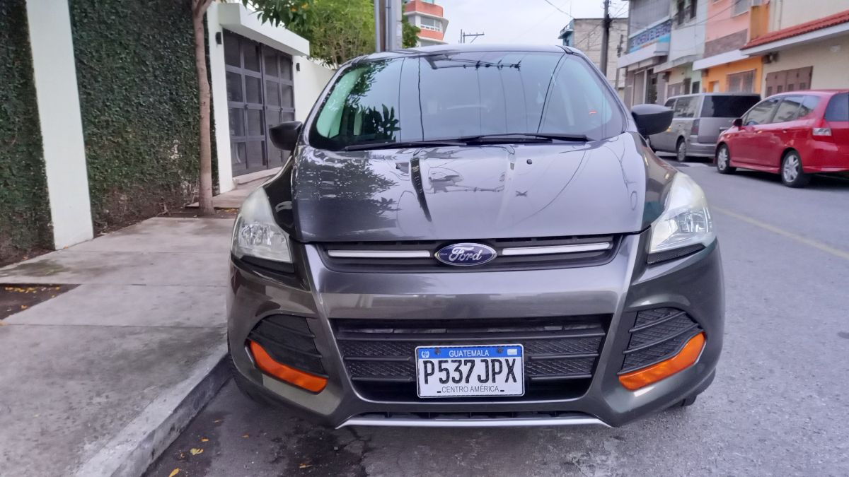FORD ESCAPE - 2016