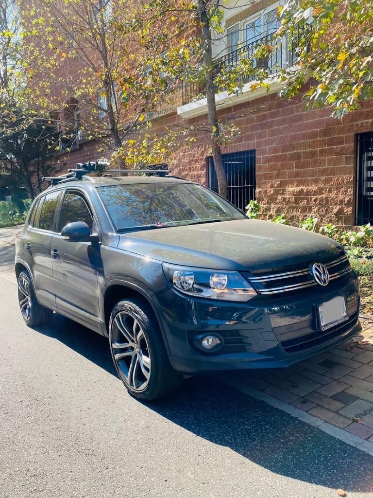 VOLKSWAGEN TIGUAN - 2014