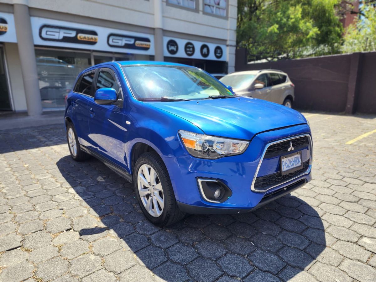 MITSUBISHI OUTLANDER SPORT - 2015