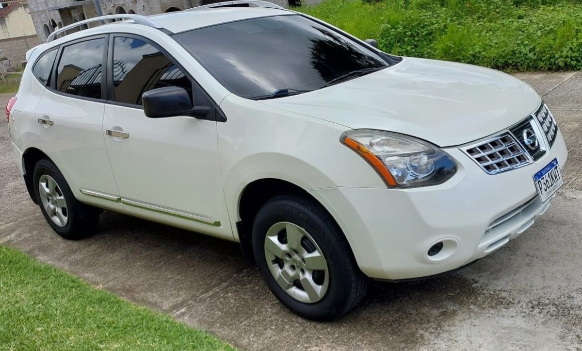 NISSAN ROGUE - 2014