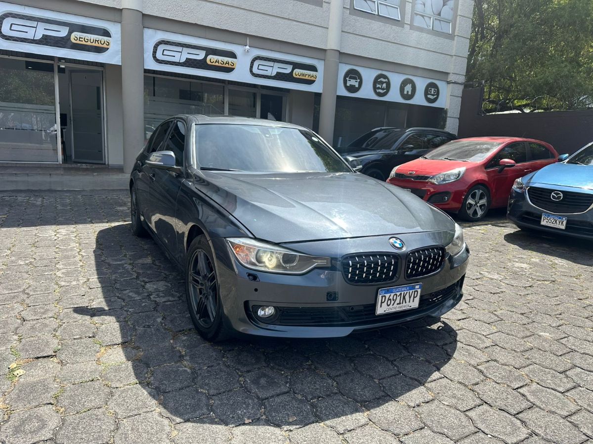 BMW 328 I - 2014