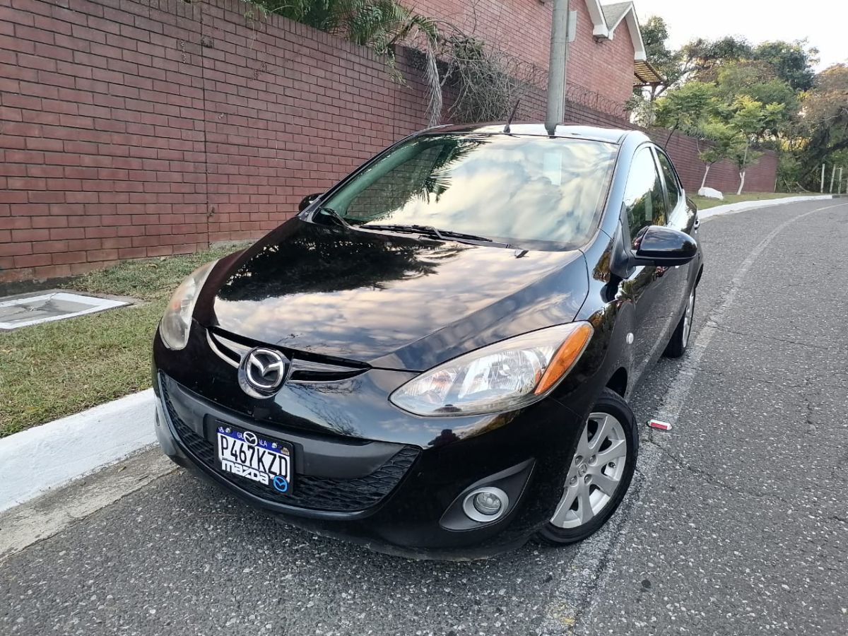 MAZDA 2 - 2013