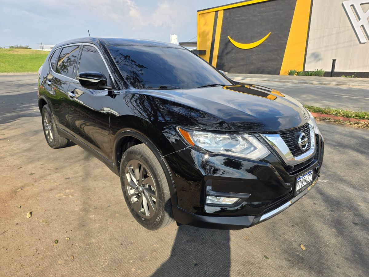 NISSAN ROGUE - 2015