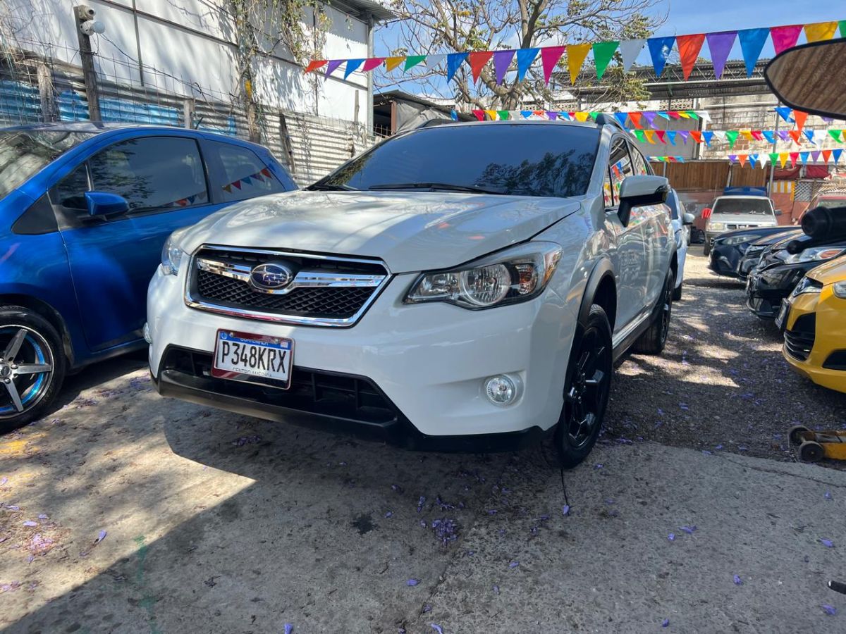 SUBARU CROSSTREK - 2015