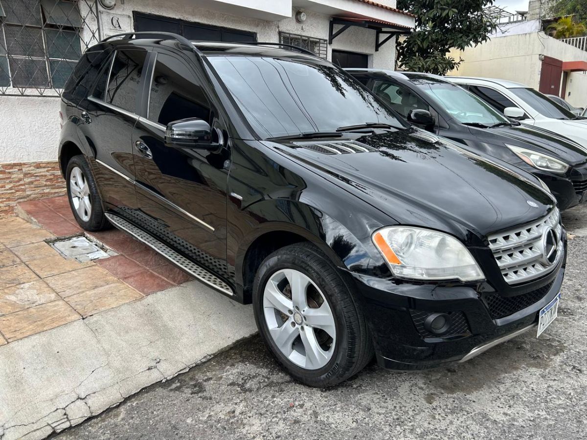 MERCEDES-BENZ ML350 - 2011