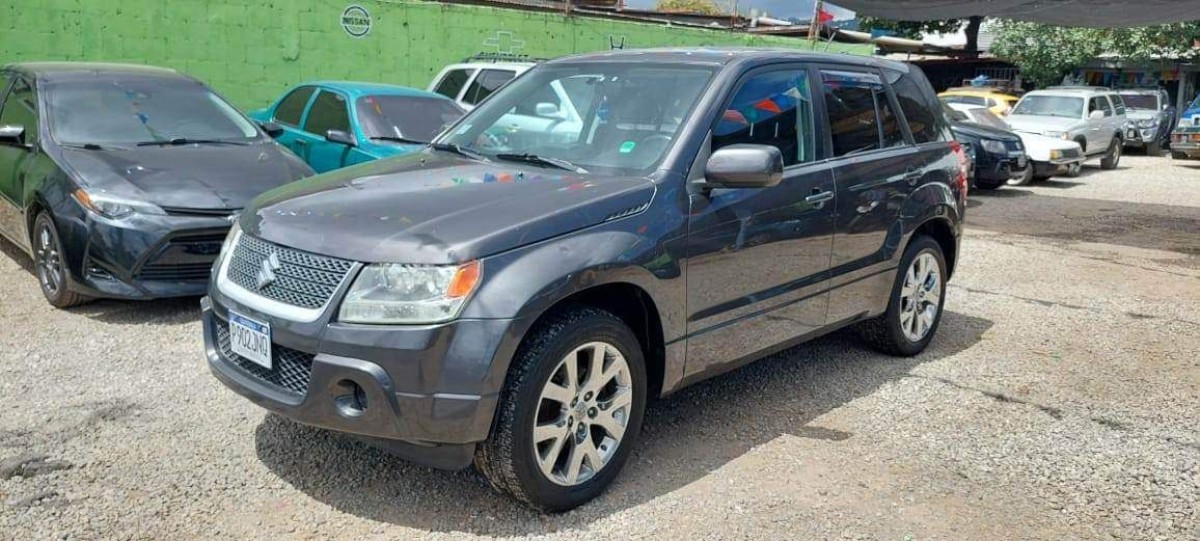 SUZUKI GRAND VITARA - 2011