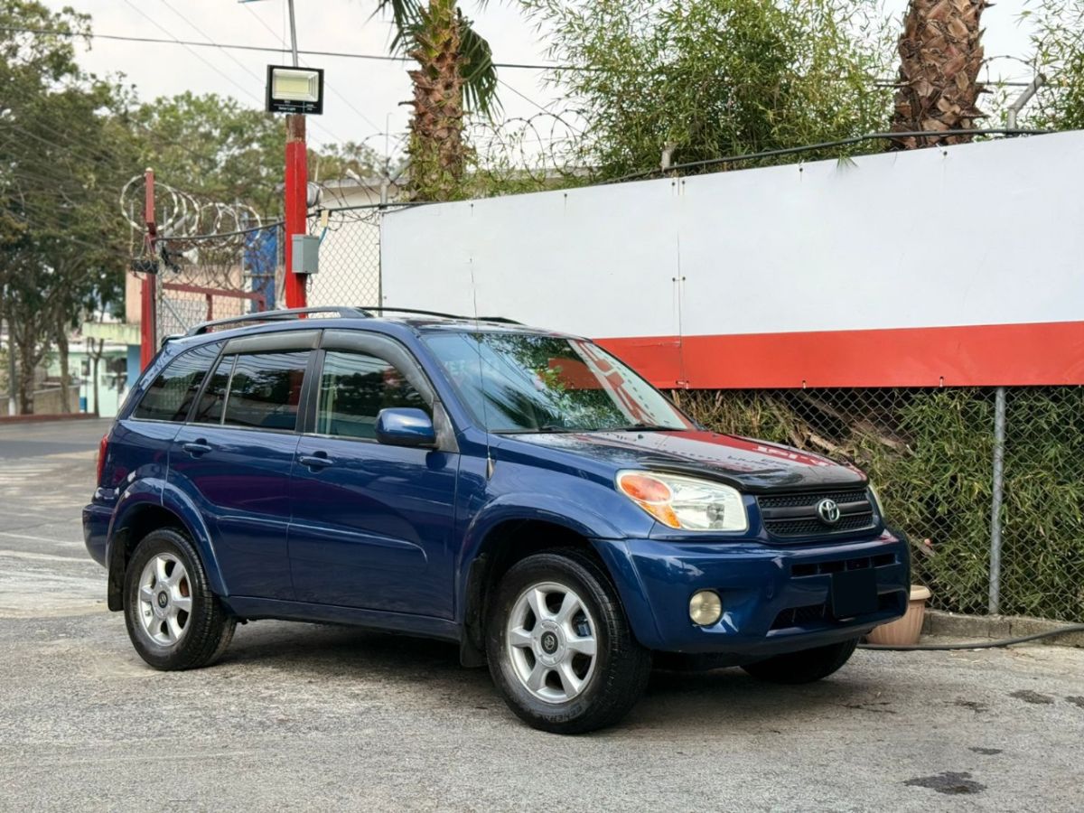 TOYOTA RAV-4 - 2004