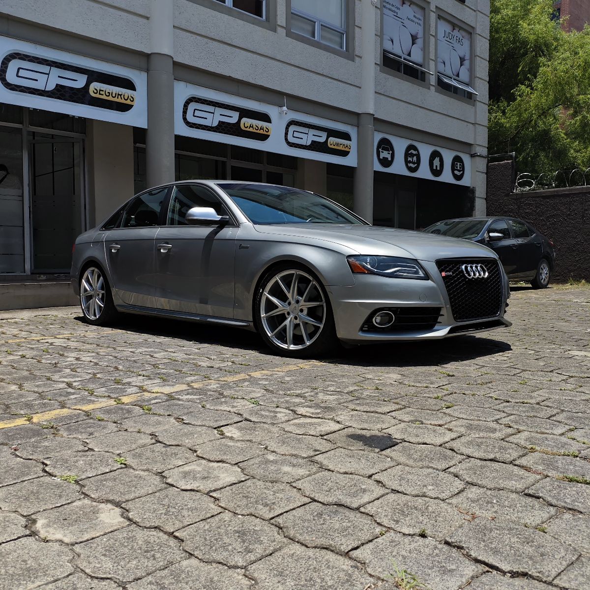 AUDI S4  - 2011