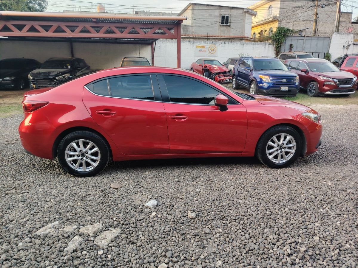 MAZDA 3 TOURING - 2015