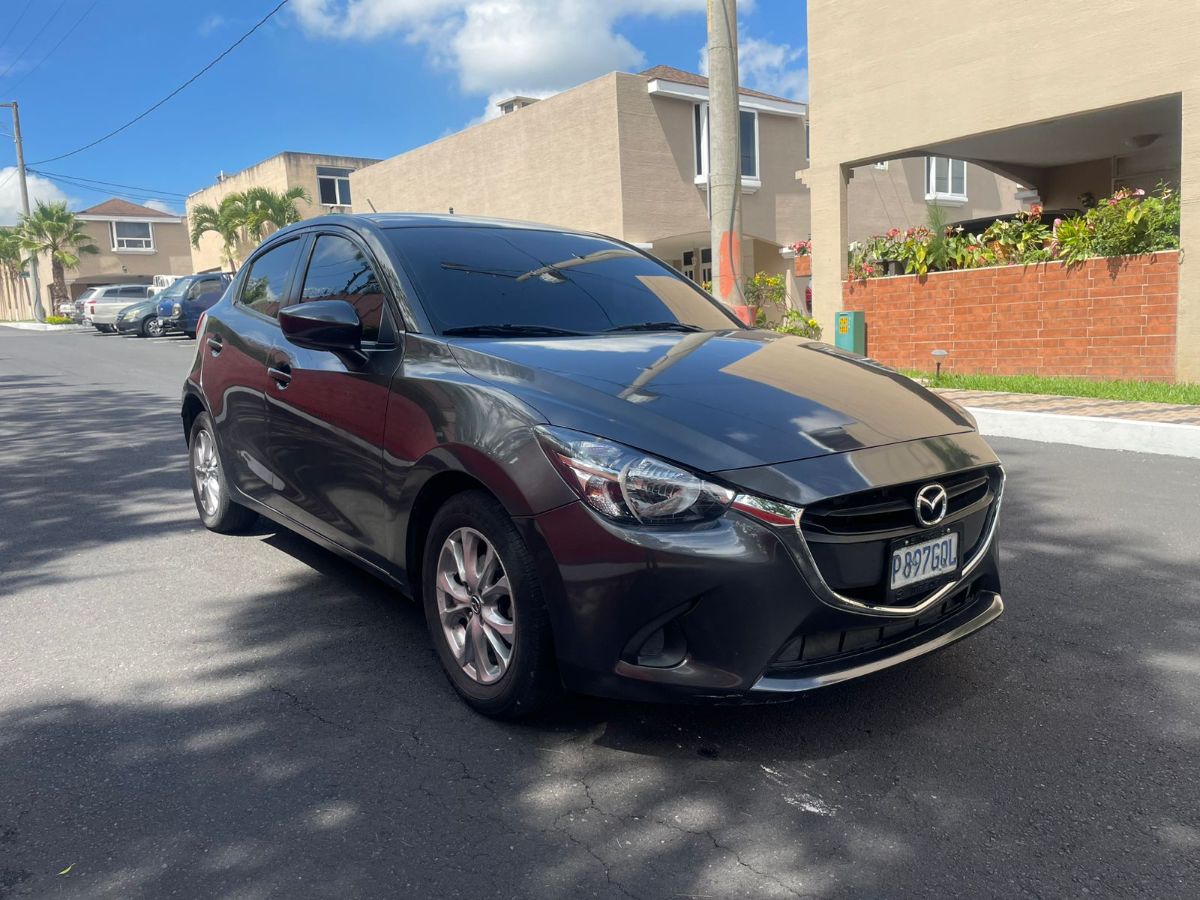 MAZDA 2 - 2018