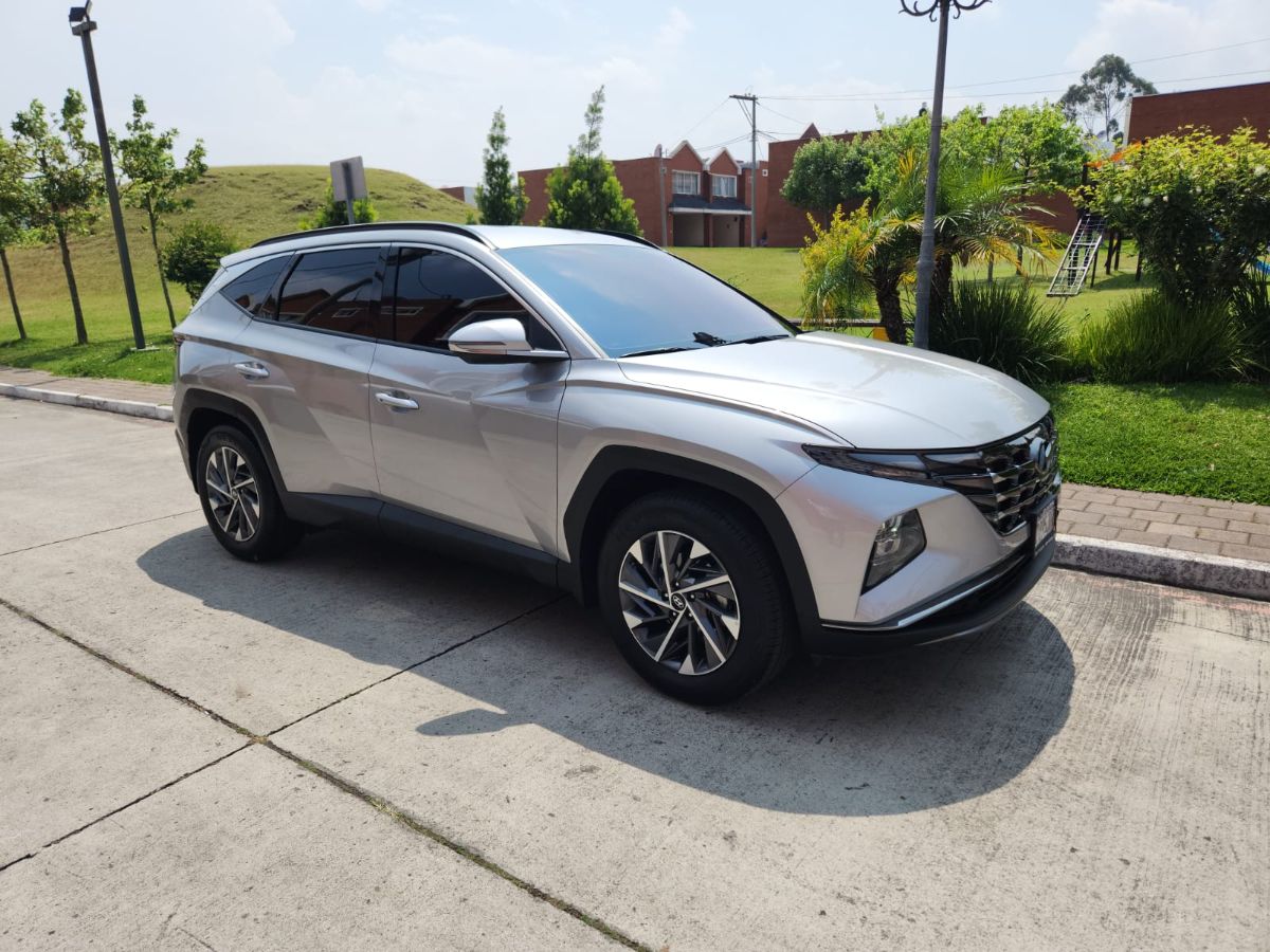HYUNDAI TUCSON - 2022