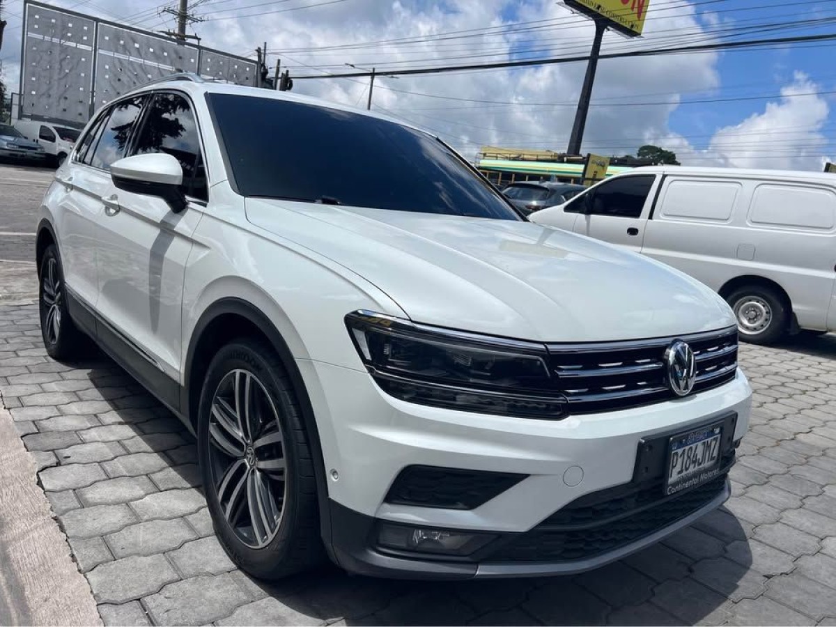 VOLKSWAGEN TIGUAN - 2018