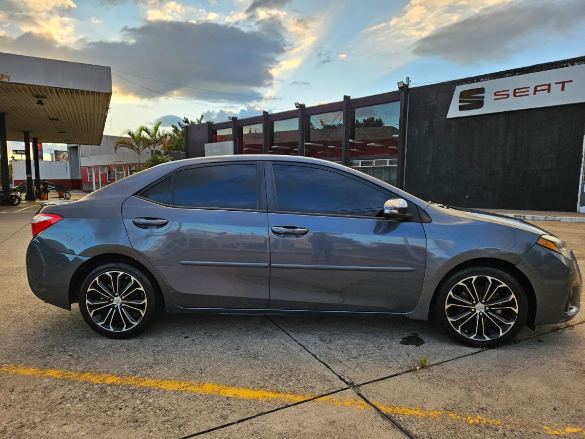 TOYOTA COROLLA S - 2014