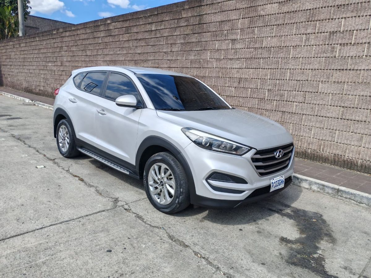 HYUNDAI TUCSON - 2017