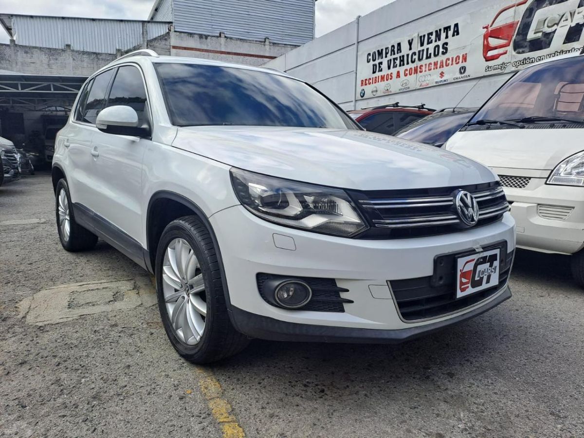 VOLKSWAGEN TIGUAN - 2016