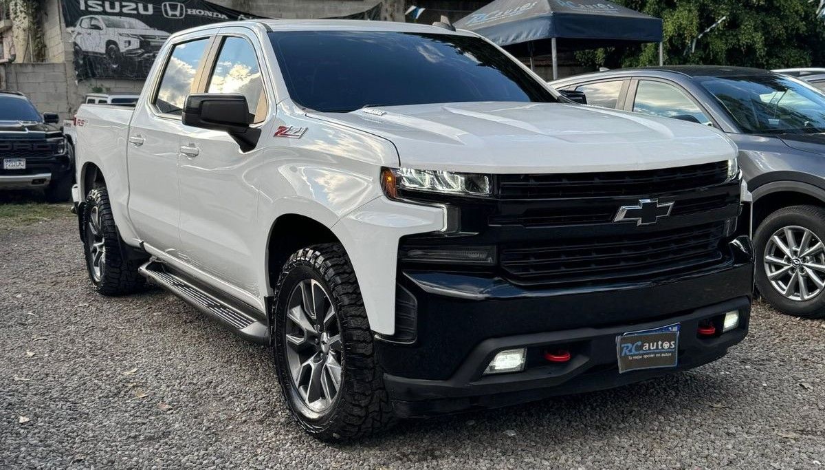 CHEVROLET SILVERADO - 2021