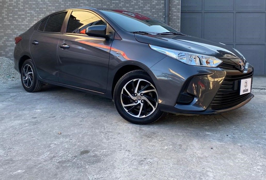 TOYOTA YARIS - 2023