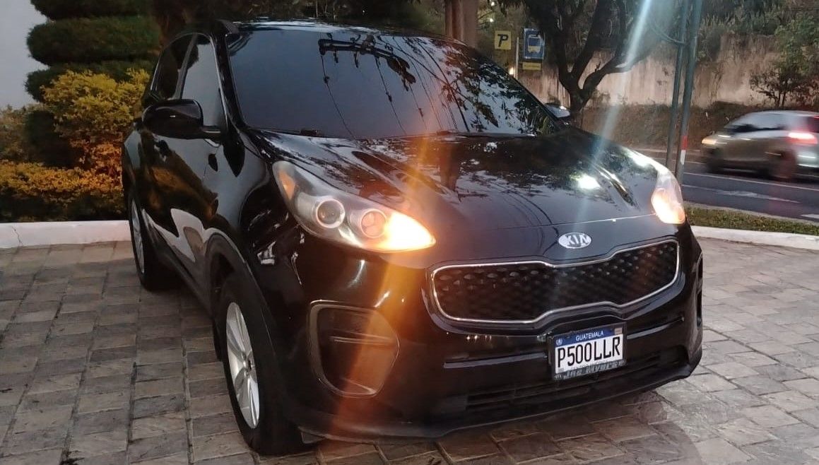 KIA SPORTAGE LX - 2018