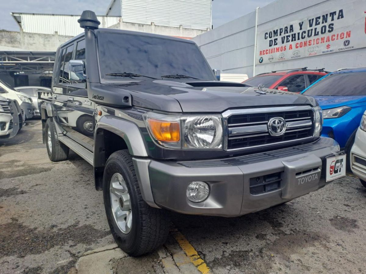 TOYOTA LAND CRUISER  - 2023