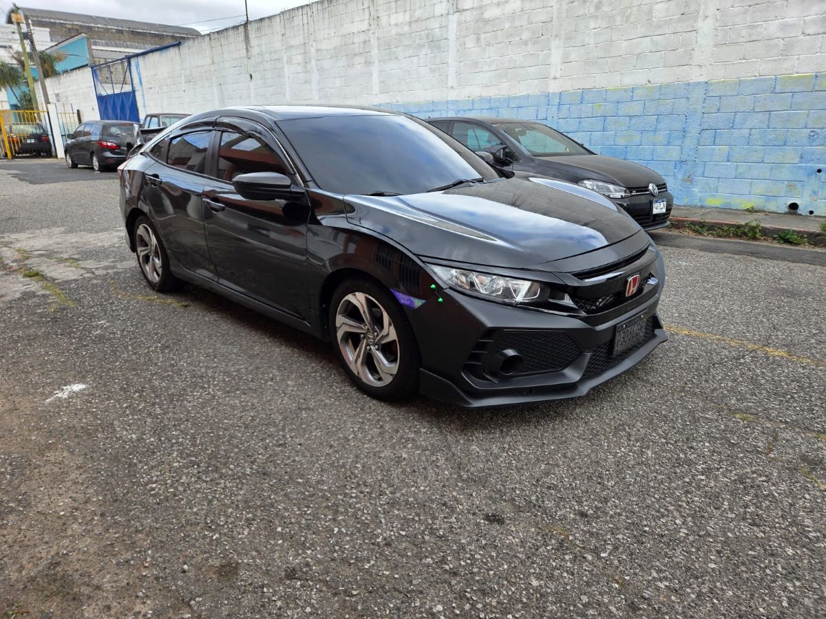 HONDA CIVIC - 2018