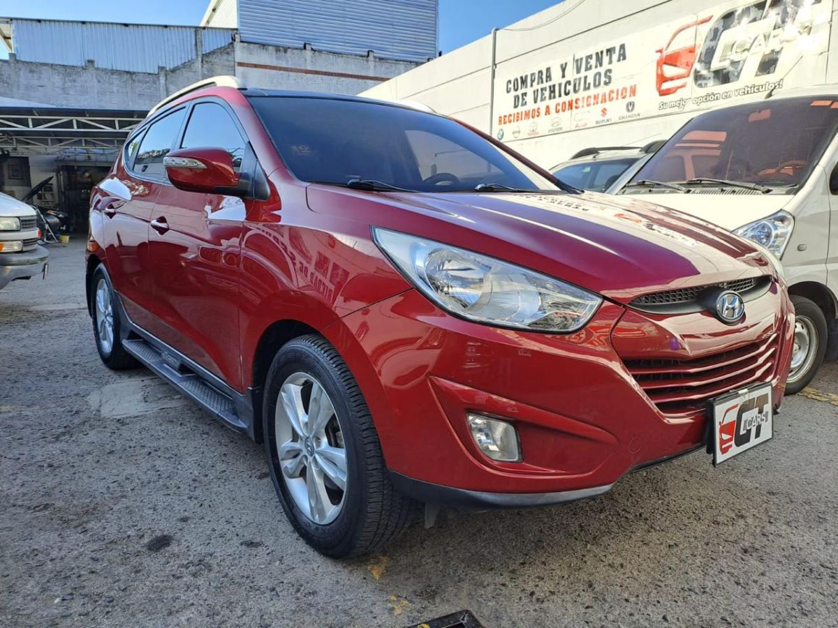 HYUNDAI TUCSON - 2012