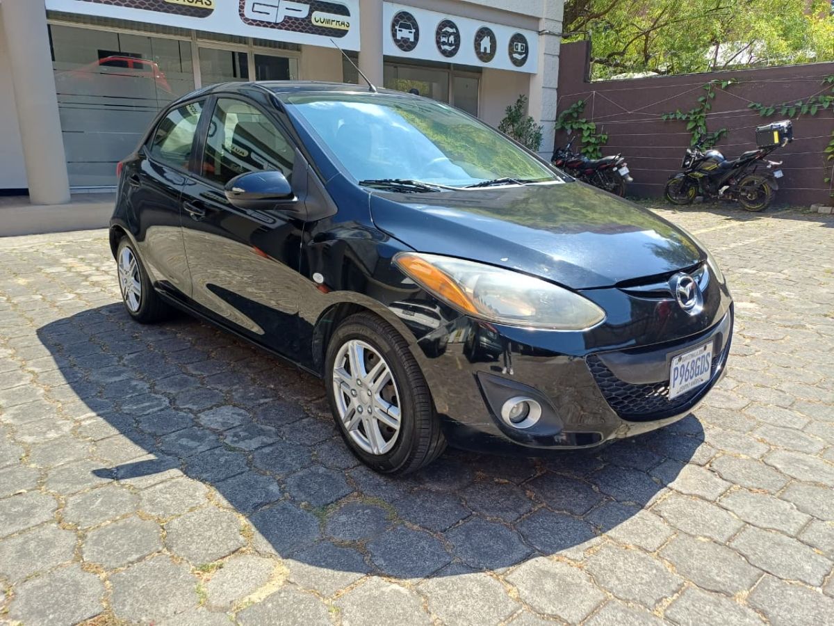 MAZDA 2 - 2013