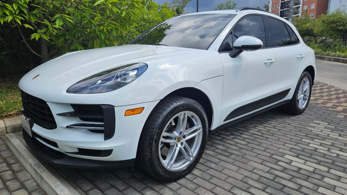 PORSCHE MACAN - 2021