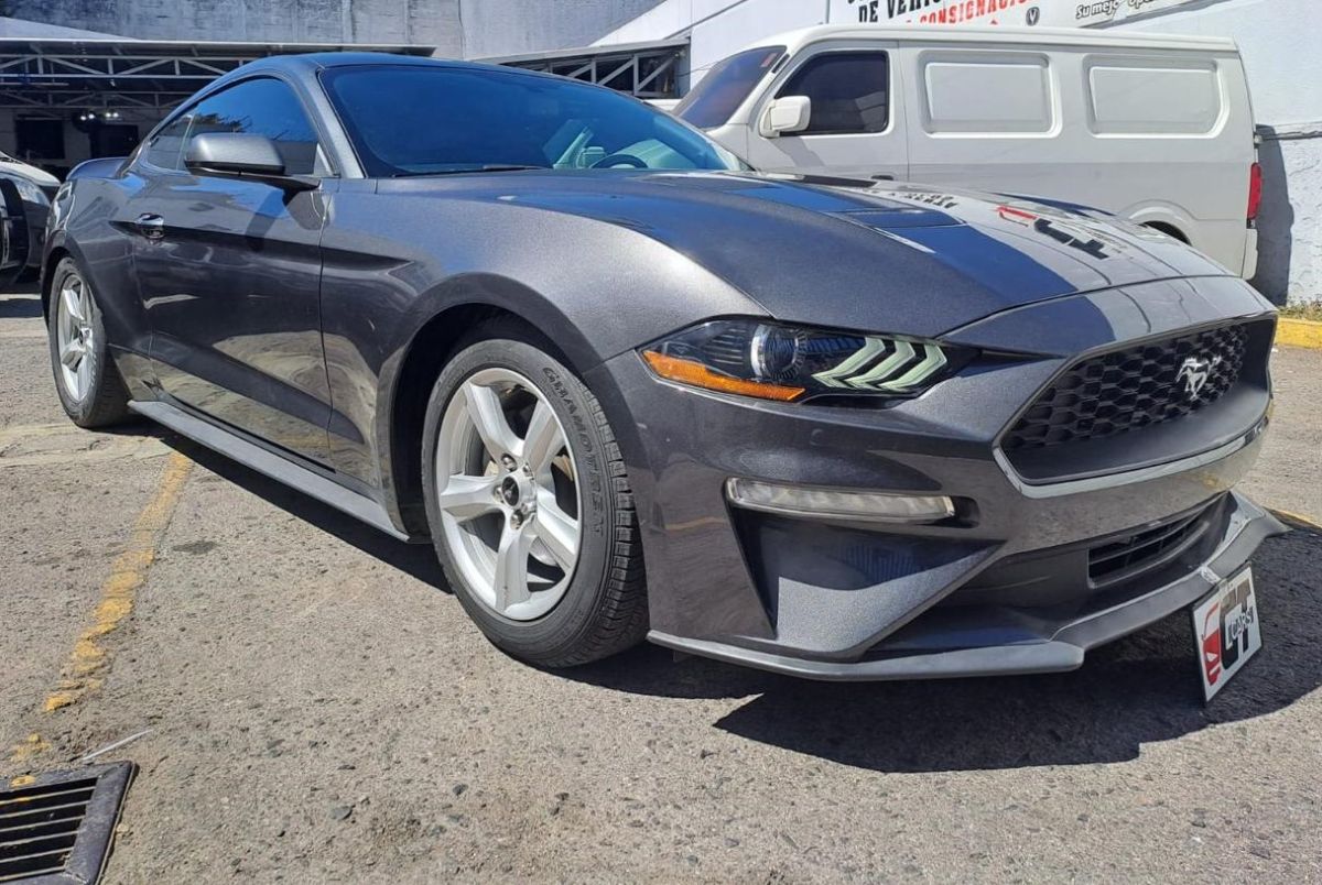 FORD MUSTANG - 2019