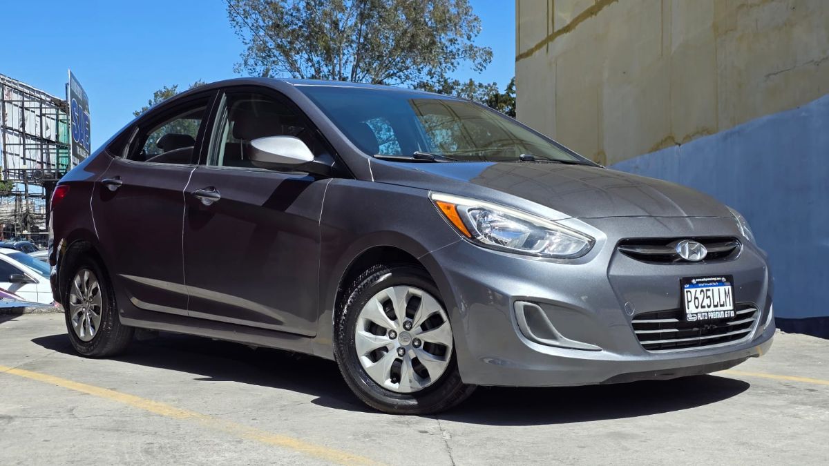 HYUNDAI ACCENT - 2016
