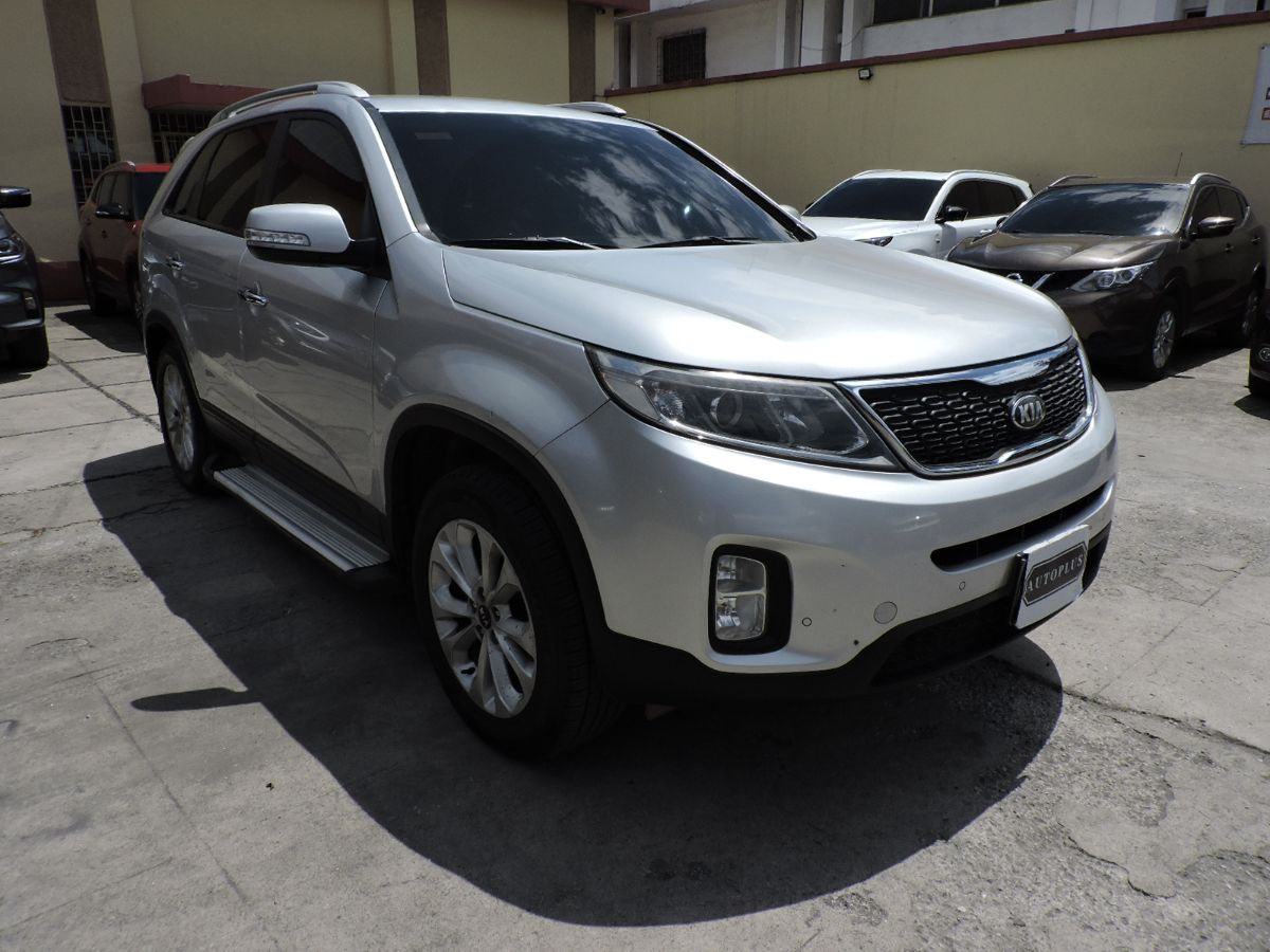 KIA SORENTO - 2013
