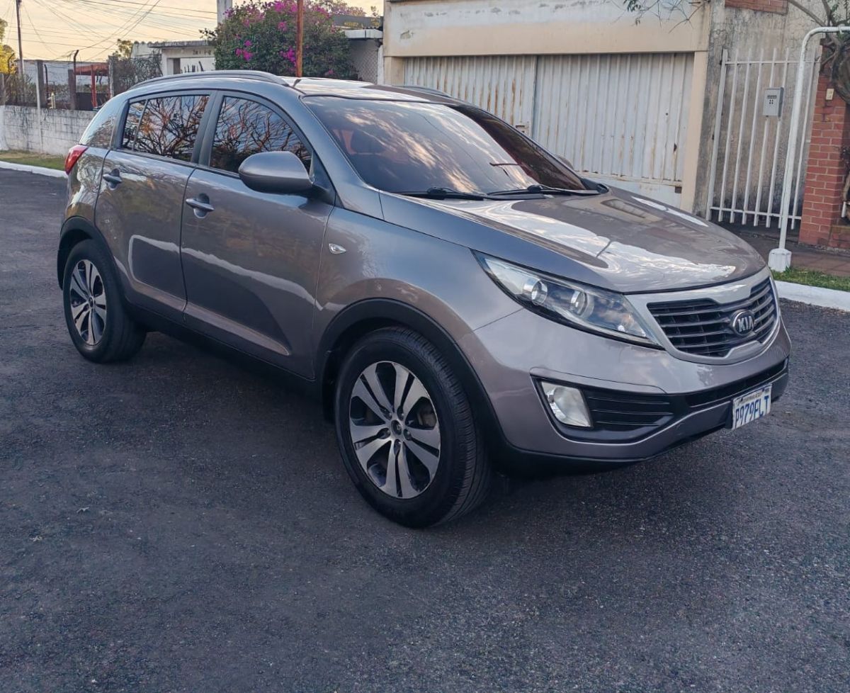 KIA SPORTAGE LX - 2014